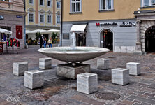 Sitzgruppe-Brunnen.jpg