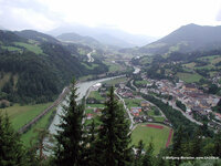 Ausblick_Burg_Werfen_Salzburg.jpg