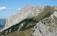 der gesamte  fast waagrechte Grat - auf dem Weg Ã¼ber den Wilzinggraben wÃ¼rdest Du von links ...jpg