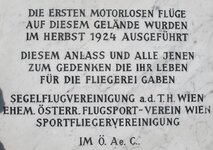 Info Fliegerdenkmal.jpg