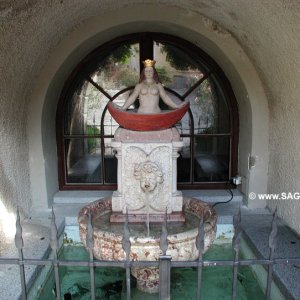 Medium 'Brunnen Stift Lambach' in der Kategorie 'Brunnen'