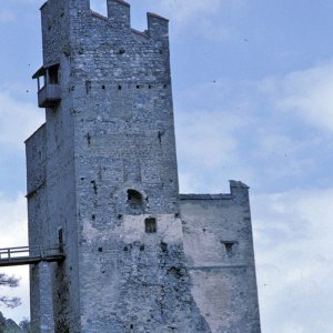 Burg Schrofenstein