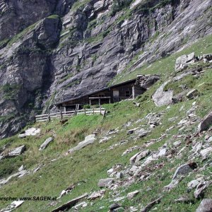 Almhütte im Valsertal