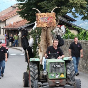 Tisner Kirchtag Festtagsumzug