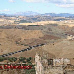 Craco (Geisterstadt in der Provinz Matera/Basilicata/Italien).