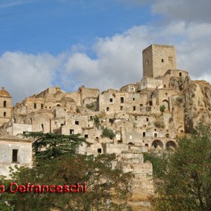 Craco (Geisterstadt in der Provinz Matera/Basilicata/Italien).