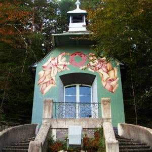 Aratym-Kapelle auf dem Bergfriedhof von Gutenstein