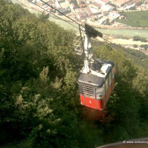 Kohlerer Bahn / 3. Generation mit Wagen bis 2006 im Spannfeld