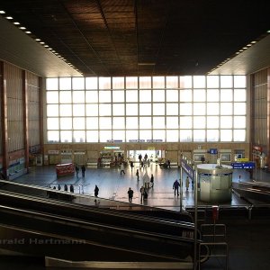 Südbahnhof Schalterhalle