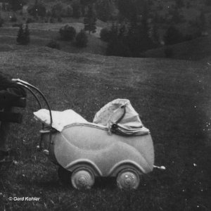 Kinderwagen 1943