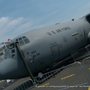 US Air Force - Turboprop-Transporter