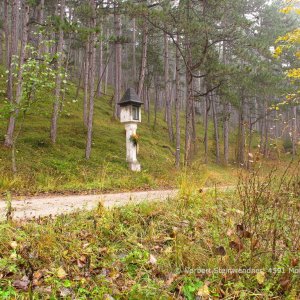 Weisses Kreuz im Grillenbergtal