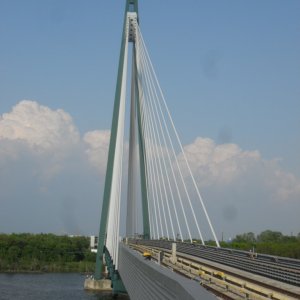 Donaubrücke Wien für die U-Bahnlinie 2