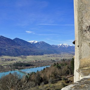 Schloss Hollenburg (Bez.Klagenfurt) - Blick vom Söller ins Rosental