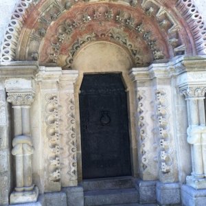 Tor des Karners der Pfarrkirche St. Othmar zu Mödling (NÖ.)