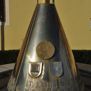 Traismauer - Brunnen neben dem Rathaus