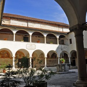 Santuario Santi Corona e Vittore ad Anzù di Feltre - Kreuzgang (Veneto-Ital