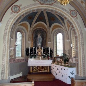 Gomion: Kirche Maria Lourdes