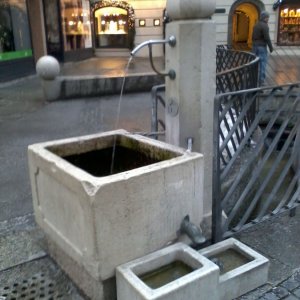 Marktbrunnen Universitätsplatz Salzburg