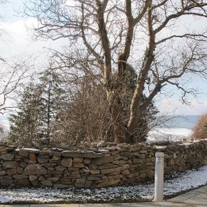 Kirchturmsteine-Mauer