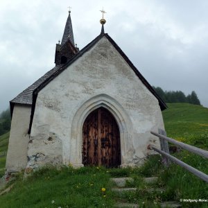 Rojen, St. Nikolauskirche