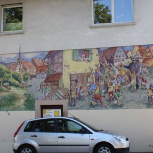 Wandgemälde Storchentag in Haslach