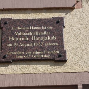 Tafel am Geburtshaus von Heinrich Hansjakob