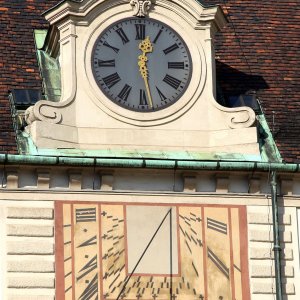 Sonnenuhr Burg Wien