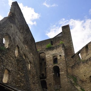 Ruine und Kirche Frauenburg bei Unzmarkt (Steiermark)