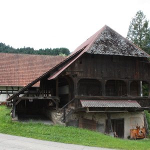 Speicher an dem Weg auf den Dochbach