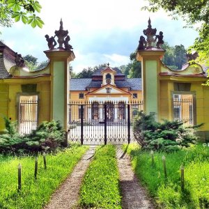 Schloss Neuwartenburg