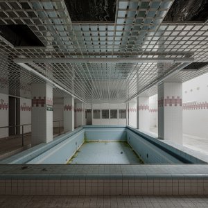 Schwimmbecken