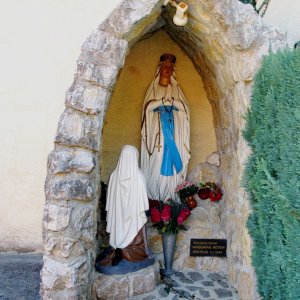 Lourdesgrotte- Wallfahrtskirche Maria Raisenmarkt