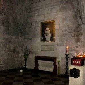 Seitenaltar Therese von Lisieux im Wiener Stephansdom