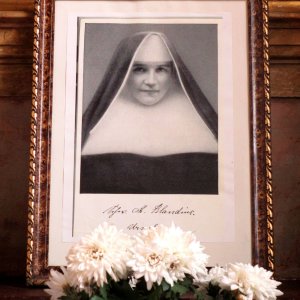 Bildnis einer Nonne, Altar Heiligengeistkirche Klagenfurt