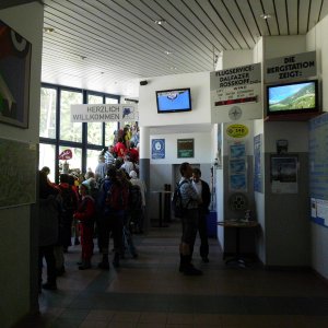 Rofanseilbahn - Zugang in der Talstation