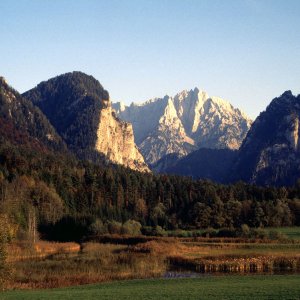 Beim Bergwandern in den Alpen