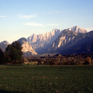 Beim Bergwandern in den Alpen