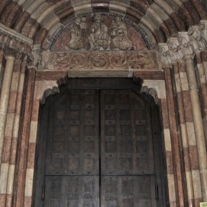 Südportal der Franziskanerkirche in Salzburg