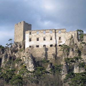 Burgruine Rauhenstein