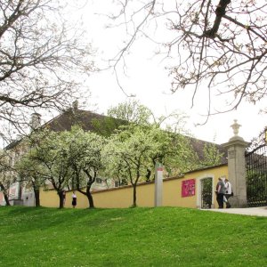 Maierhof mit Stiftsgarten