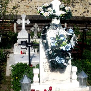 Friedhof beim Moldaukloster Voronet