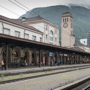 Bahnhof Bozen - Geleise und Turm