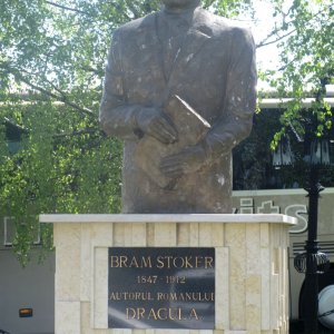 Hotel Castel Dracula- Bram Stoker Denkmal