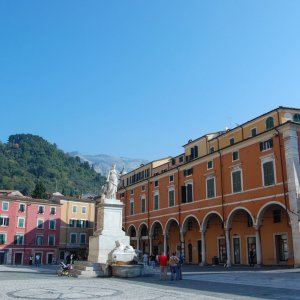 Carrara - Hauptplatz