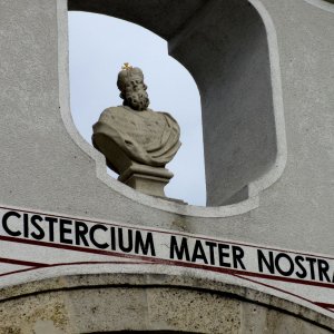 Stift Heiligenkreuz, Detail Eingangstor