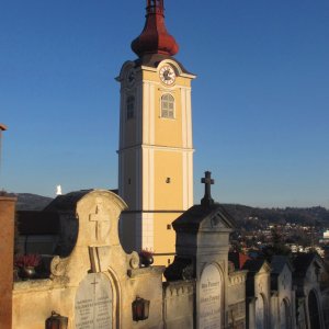 Am Friedhof St. Veit, mit Pfarrkirche St. Veit