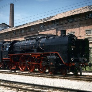 Dampflokomotive 03-001