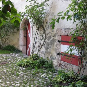 Zugangsbereich Waschraum, Burg Strechau