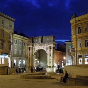 Spuren der Römer in Pula (Kroatien) - Sergierbogen